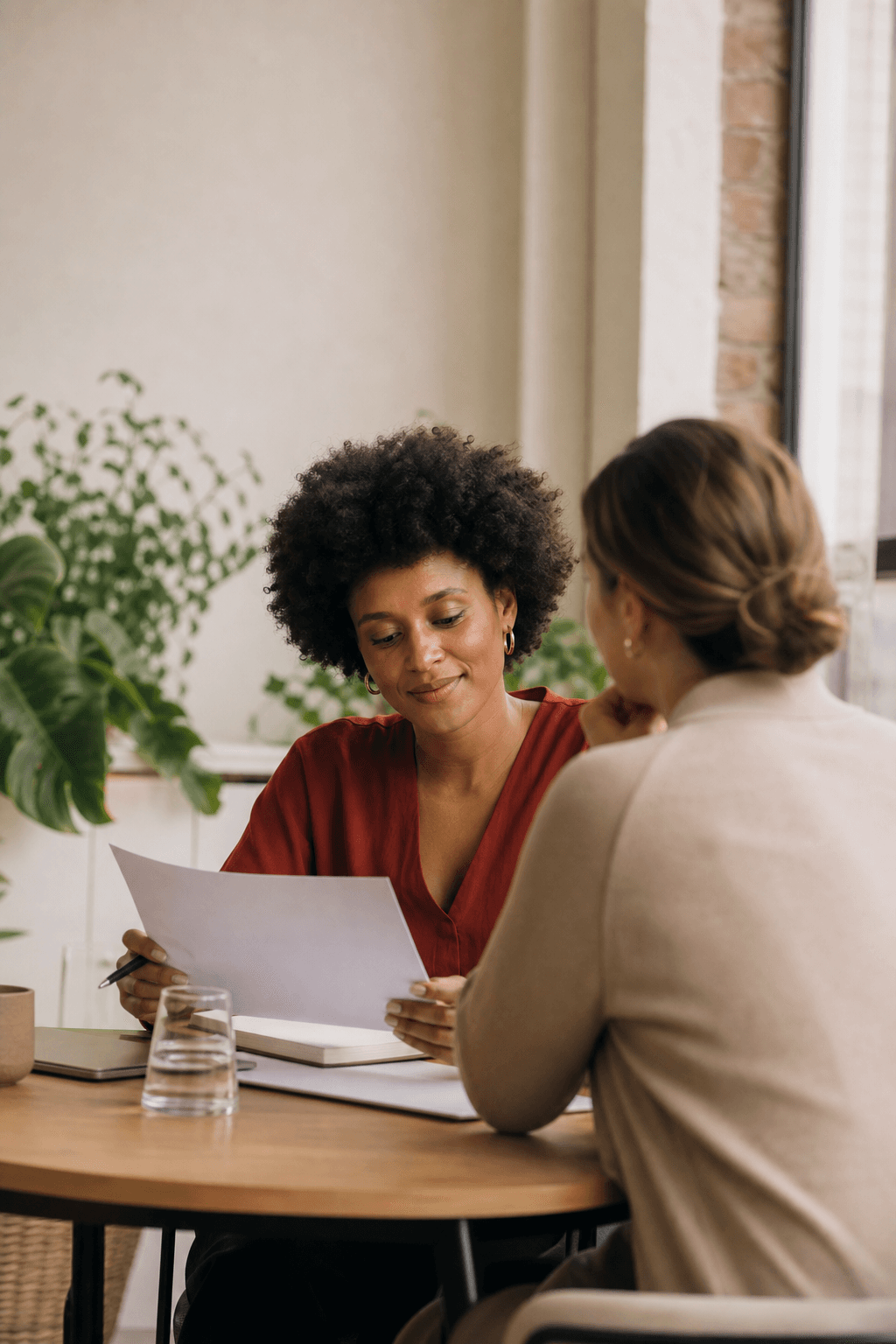 Professional consultation between recruiter and client